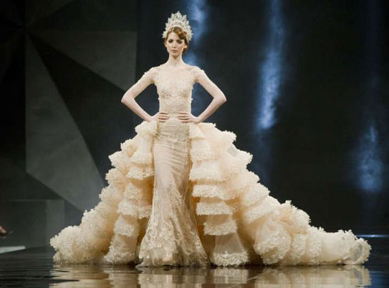 Модные подвенечные платья со шлейфом 2016