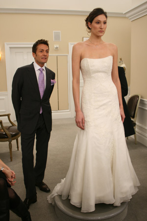 «Оденься к свадьбе: Рэнди знает как» по четвергам в 21:00 на TLC