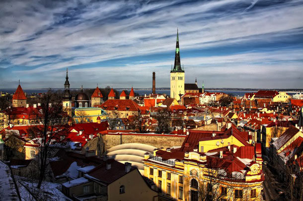 Отправляйтесь на новогодние праздники в сказочный Таллинн