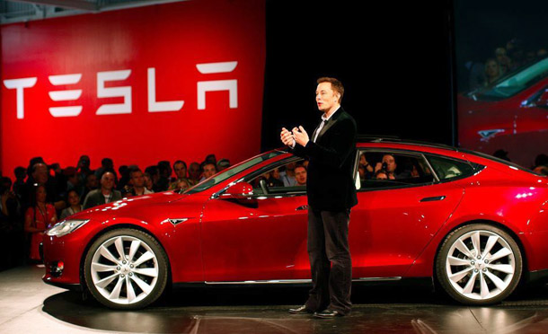 Tesla Model 3 и Илон Маск
