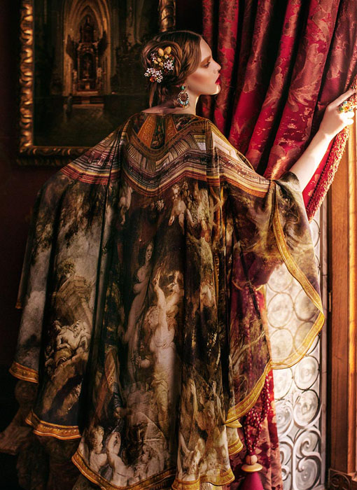 Новая коллекция платьев Светланы Лялиной по картинам Никаса Сафронова