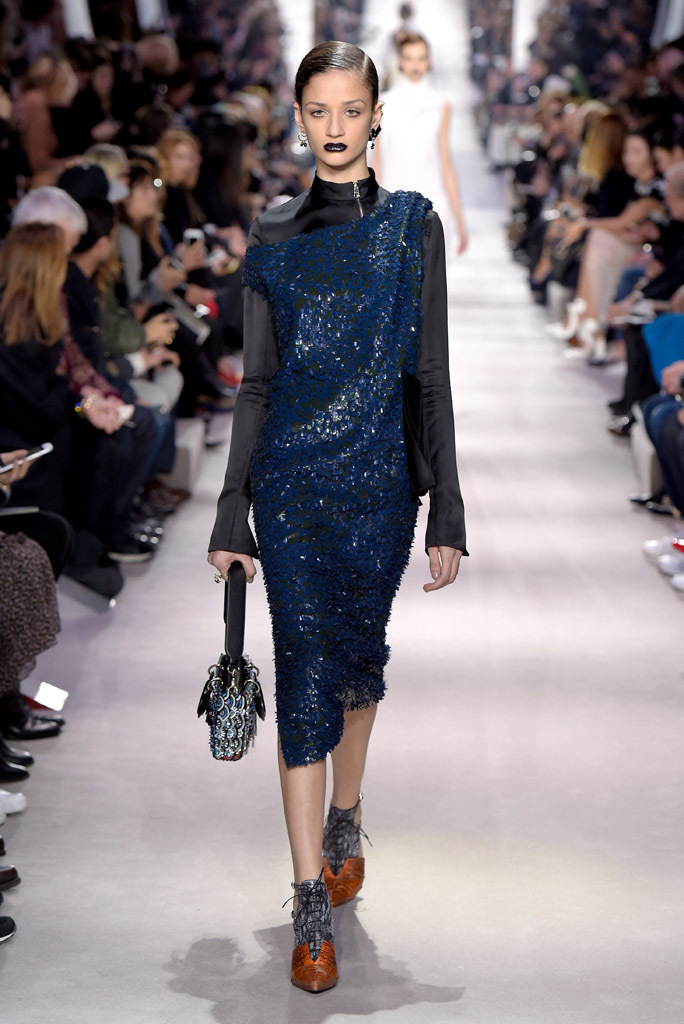 Блестки – невероятный тренд осеннего сезона фото обзор из коллекции Christian-Dior.