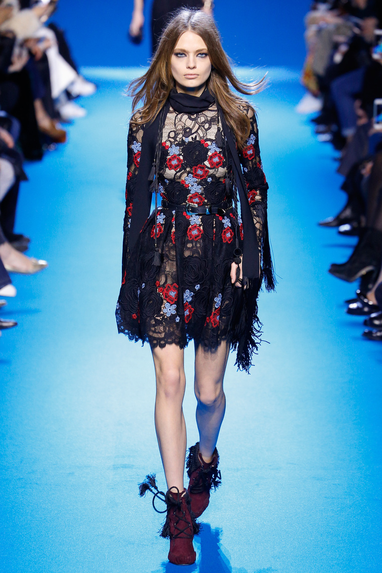 Модная одежда сезона зима 2017 - пальто, фото обзор из коллекции Elie Saab.