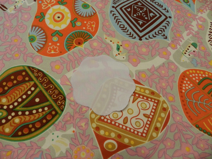 Как сделать бусы с брошкой своими руками?