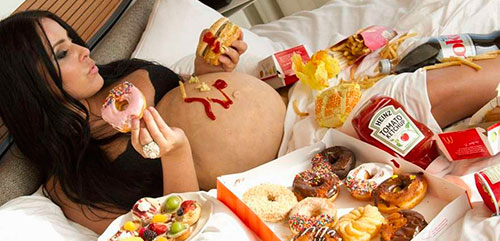 Причины лишнего веса после беременности