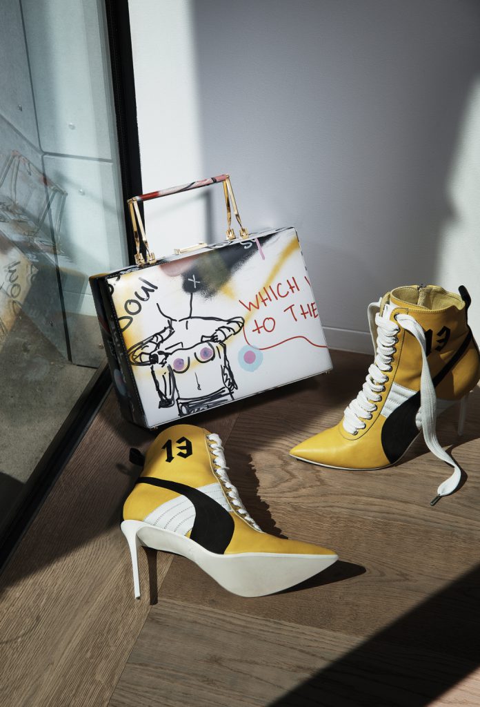 Тренд сезона – Аксессуары разрисовывают, как картины Тренд сезона – Аксессуары разрисовывают, как картины