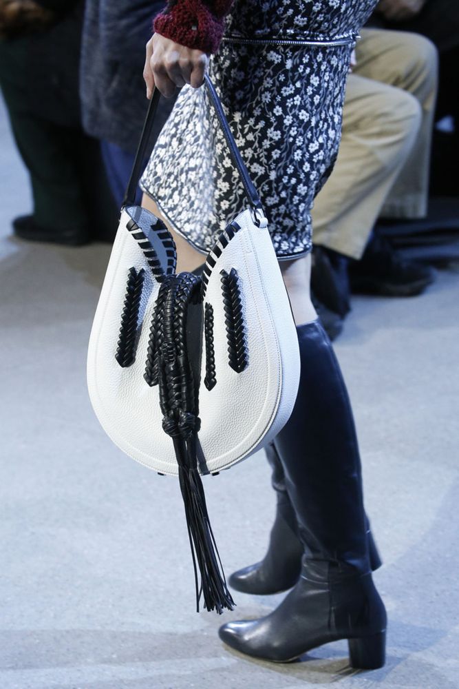 На фото: модная модель сумки осень-зима 2016-2017 из коллекции Altuzarra.