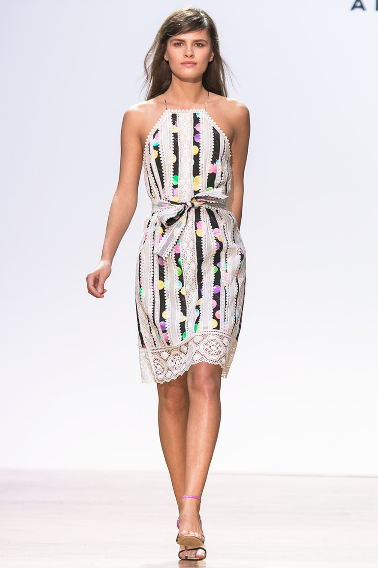 Модное яркое платье футляр 2015 с поясом – Alexander Terekhov