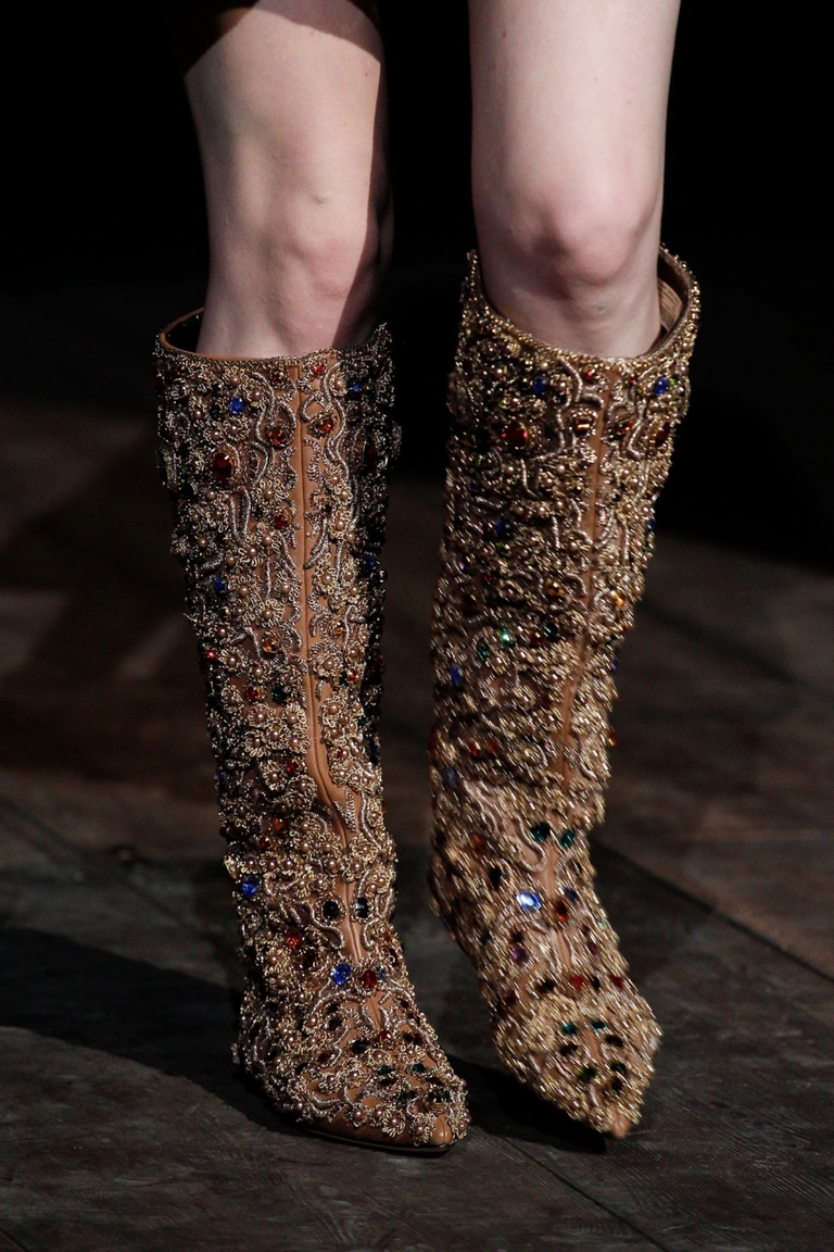 Модные сапоги 2015, расшитые украшениями – Dolce & Gabbana