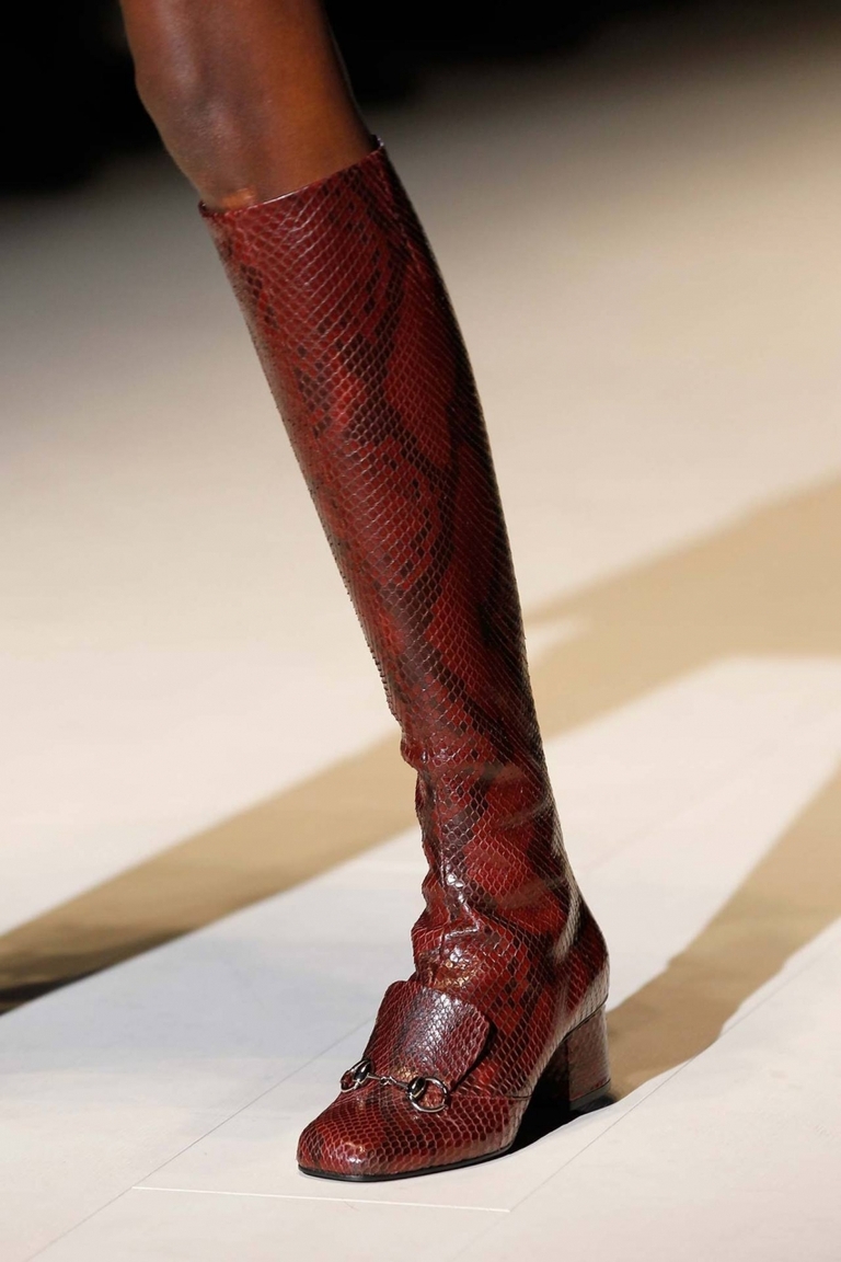 Модные сапоги 2015 под рептилию – фото новинка Gucci