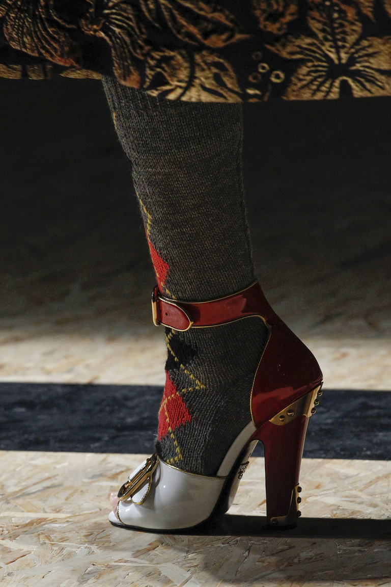 На фото: модные модели туфель сезона 2016-2017 из коллекции Prada.