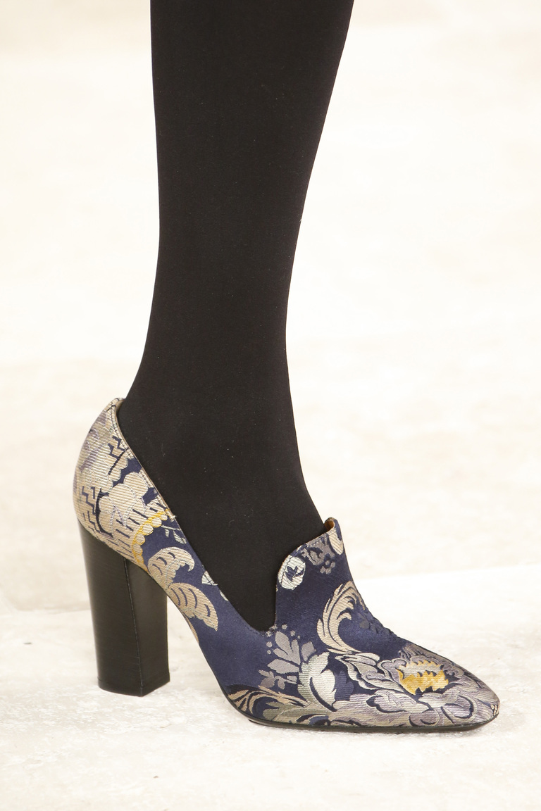 На фото: модная обувь осени 2016 и зимы 2017 из коллекции Ralph-Lauren