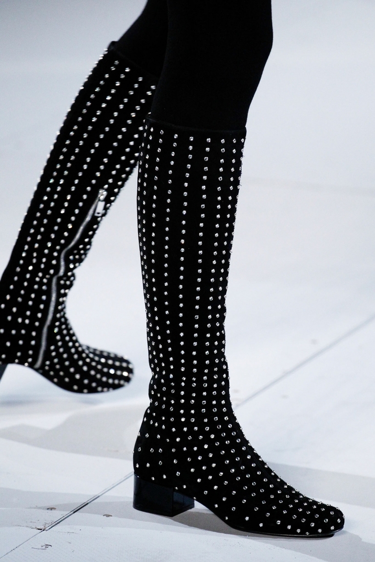 Модные сапоги 2015 – фото новинка от Saint Laurent