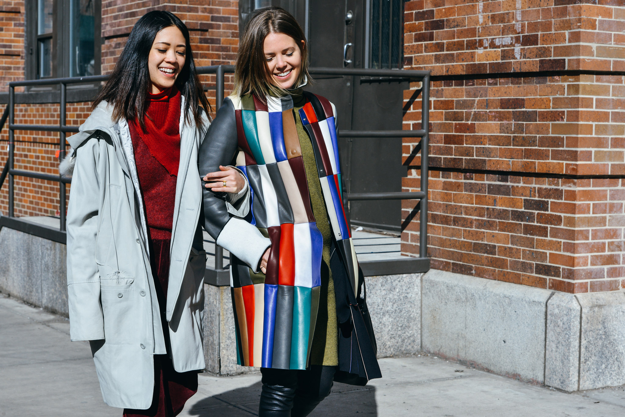 Фото показа уличной моды Нью-Йорка осень-зима 2015-2016